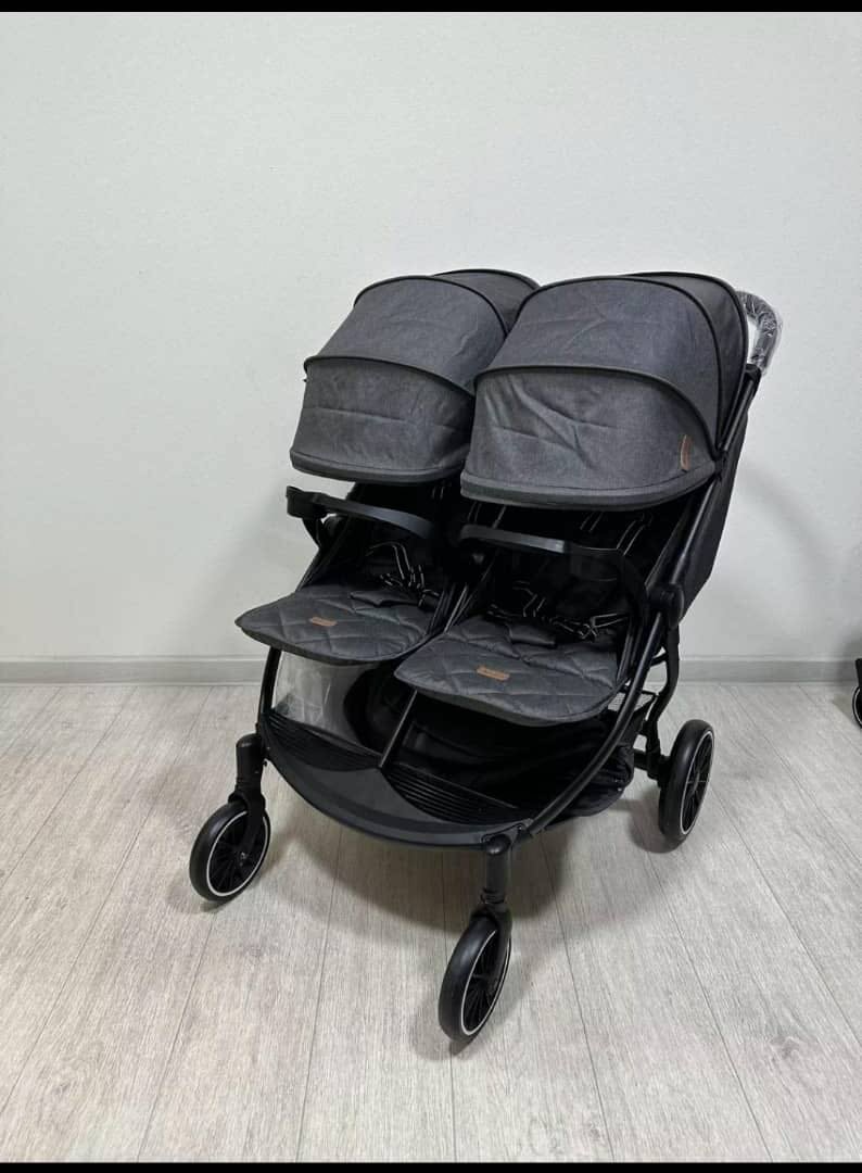 Коляска для двойни