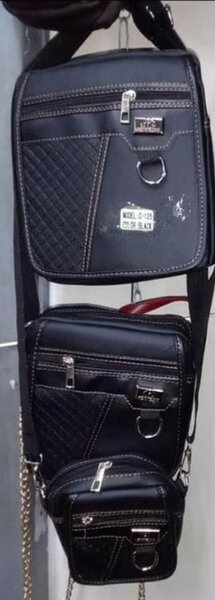 Set of three men's shoulder bags