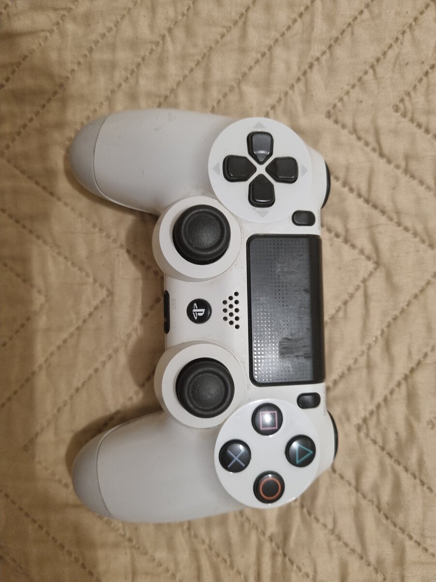 Ps4 slim + manette original