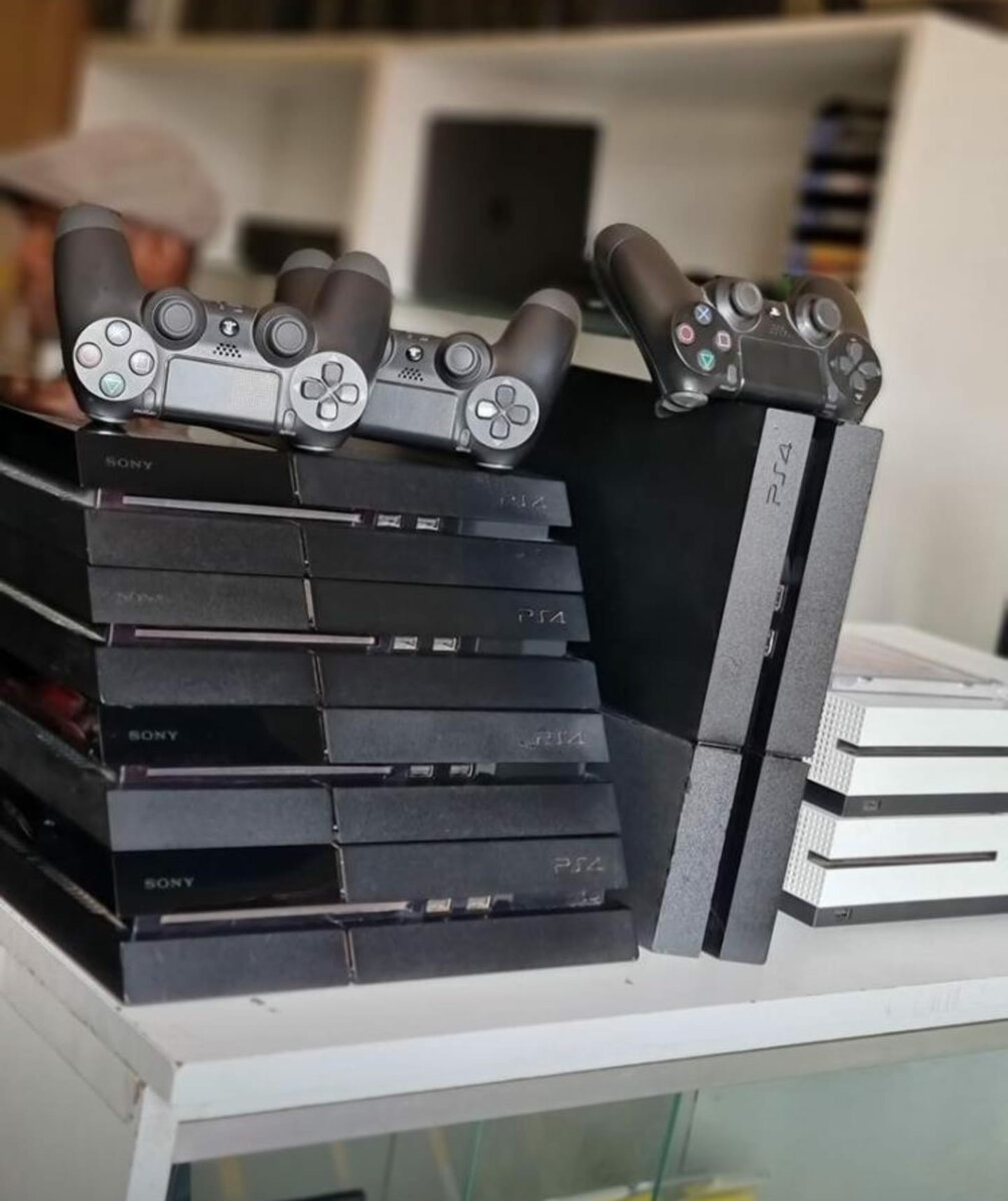 Playstation 4 standard