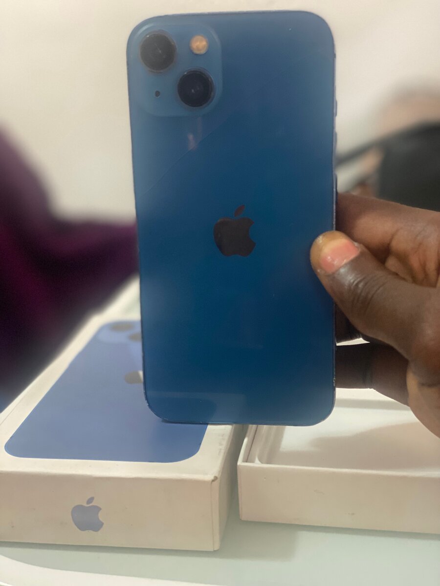 iPhone 13 Bleu Neuf