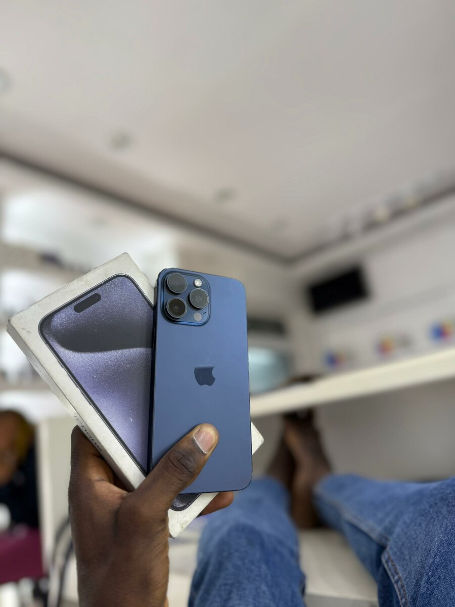 iPhone 15 Pro Max Bleu 256G