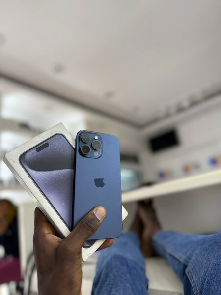 iPhone 15 Pro Max Bleu 256G