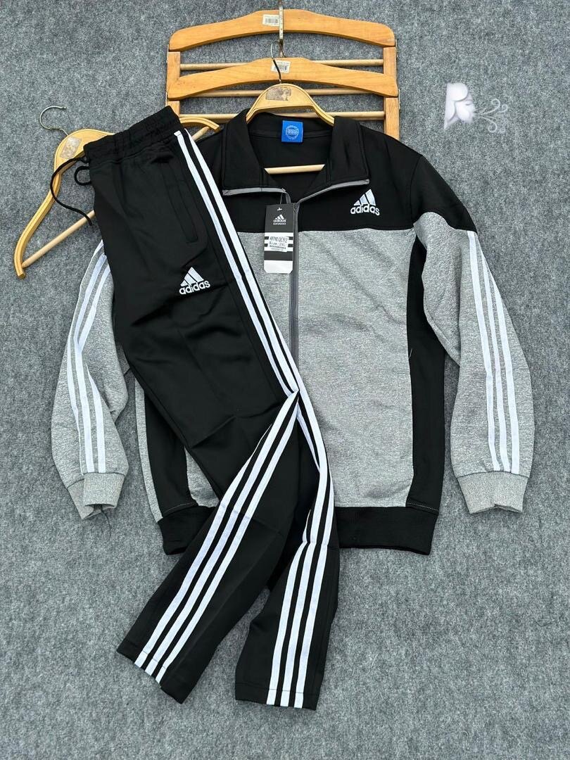 Survêtement de sport Adidas