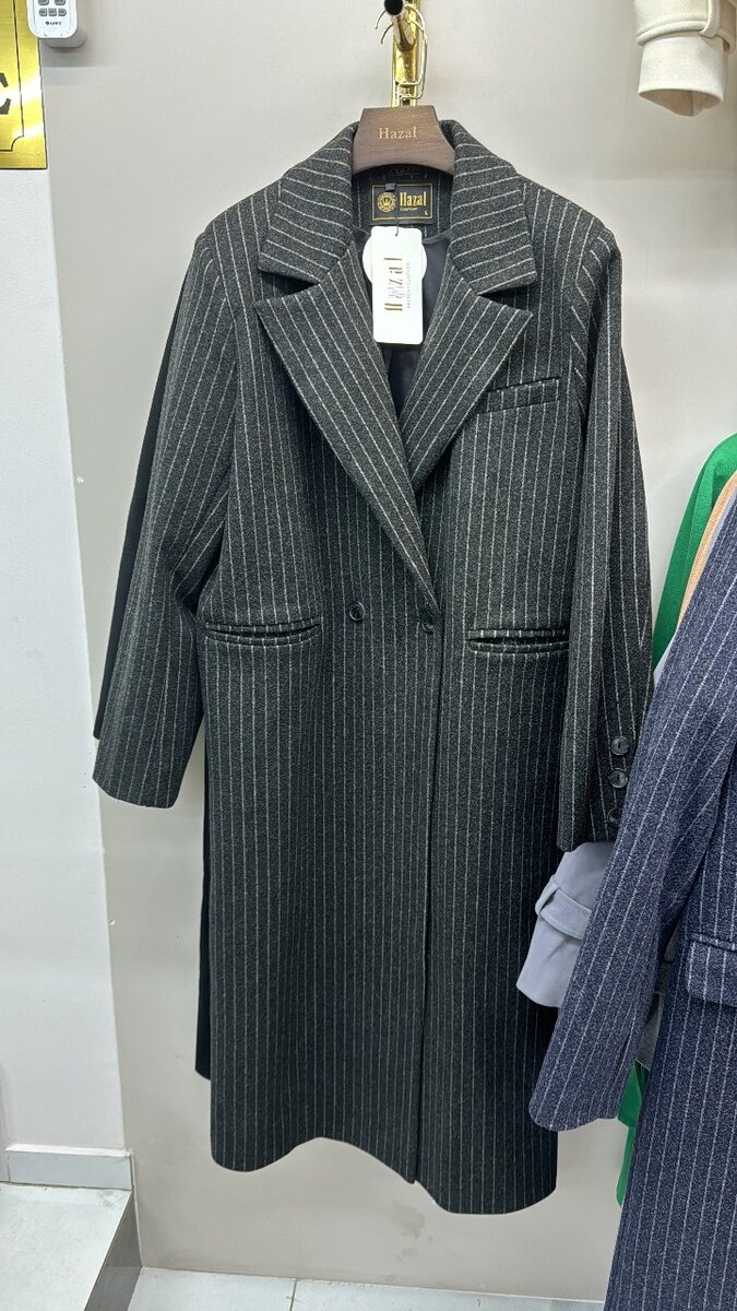 Пальто 42-44 зима осень