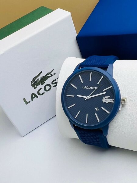 Montres lacoste