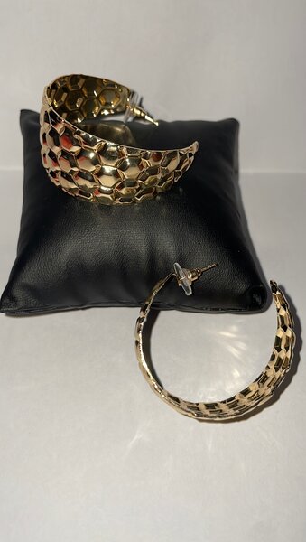 Boucles d'oreilles dorées géométriques