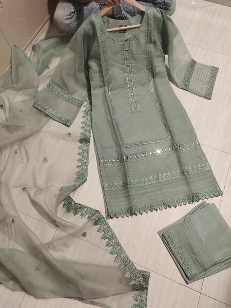 Khaddar 3 peace suit