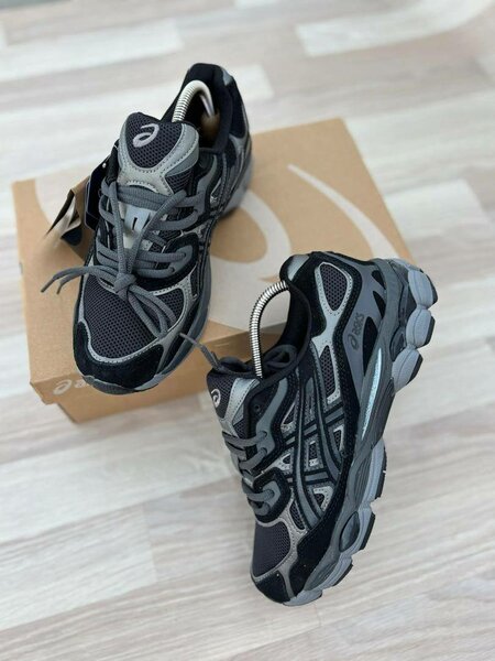 Chaussures de running Asics noires