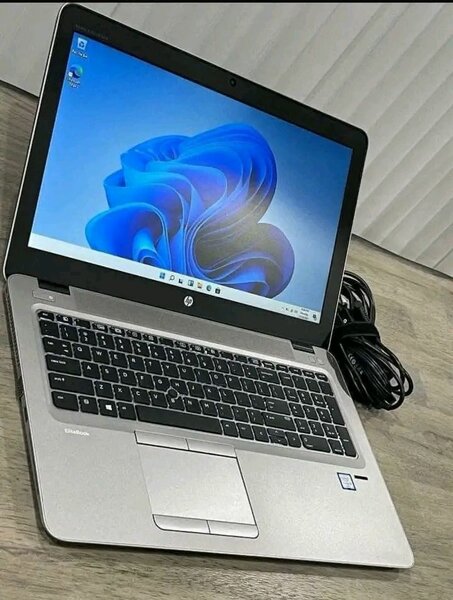 Ordinateur Portable HP Pro