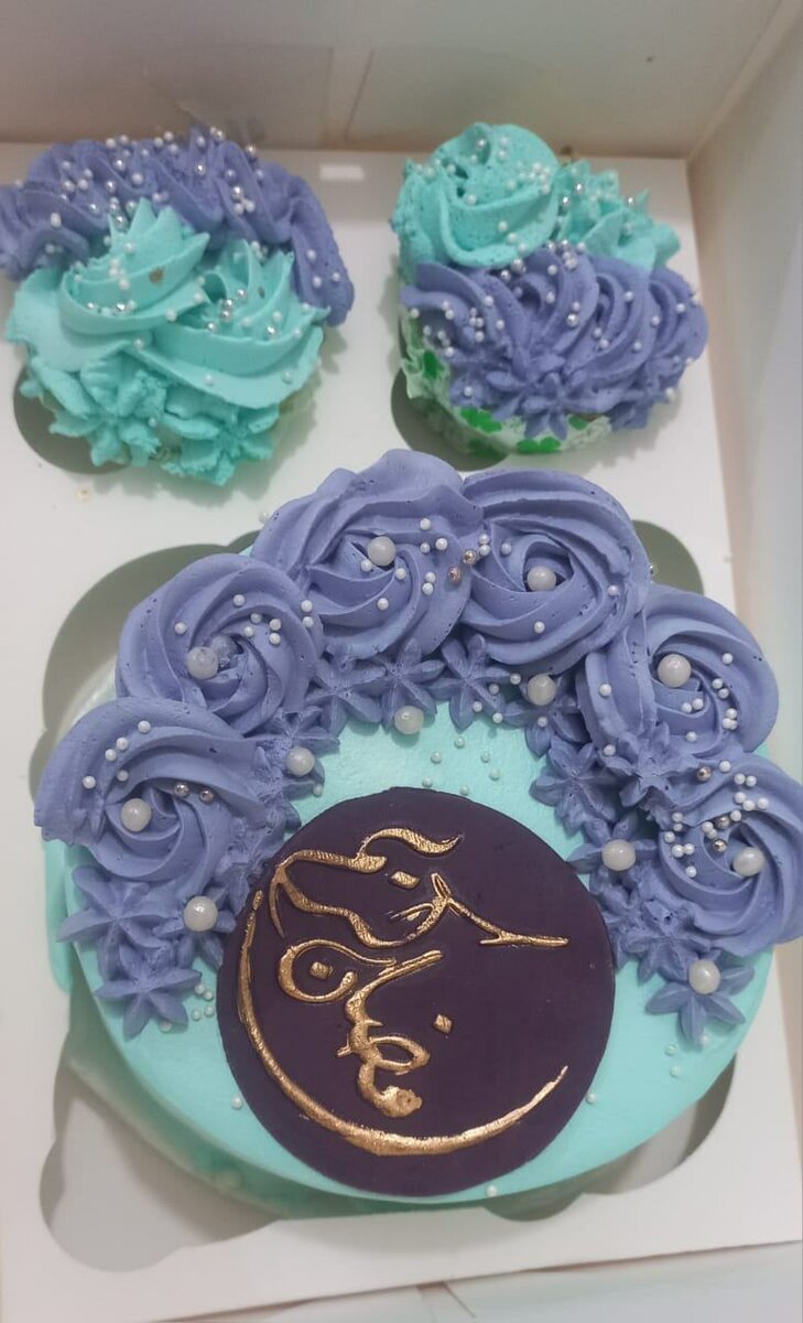 Customized Cakes