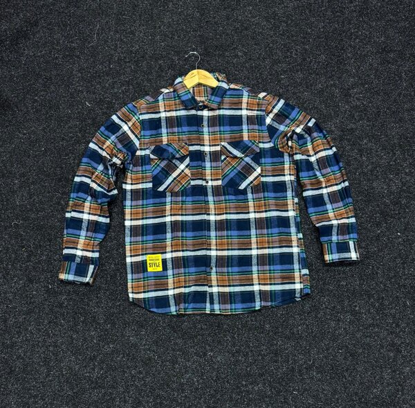 Chemise à carreaux classique