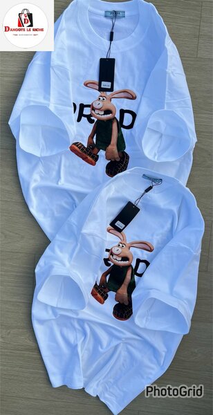 T-shirt dessin animé blanc