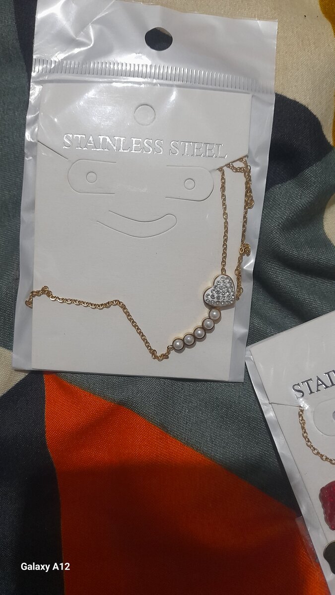 Chaîne  doré avec fantaisie