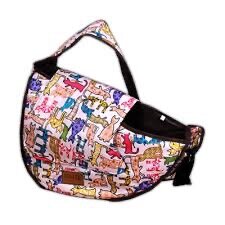 Pet bag available for both dogs and cats