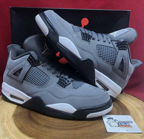 Jordan 4