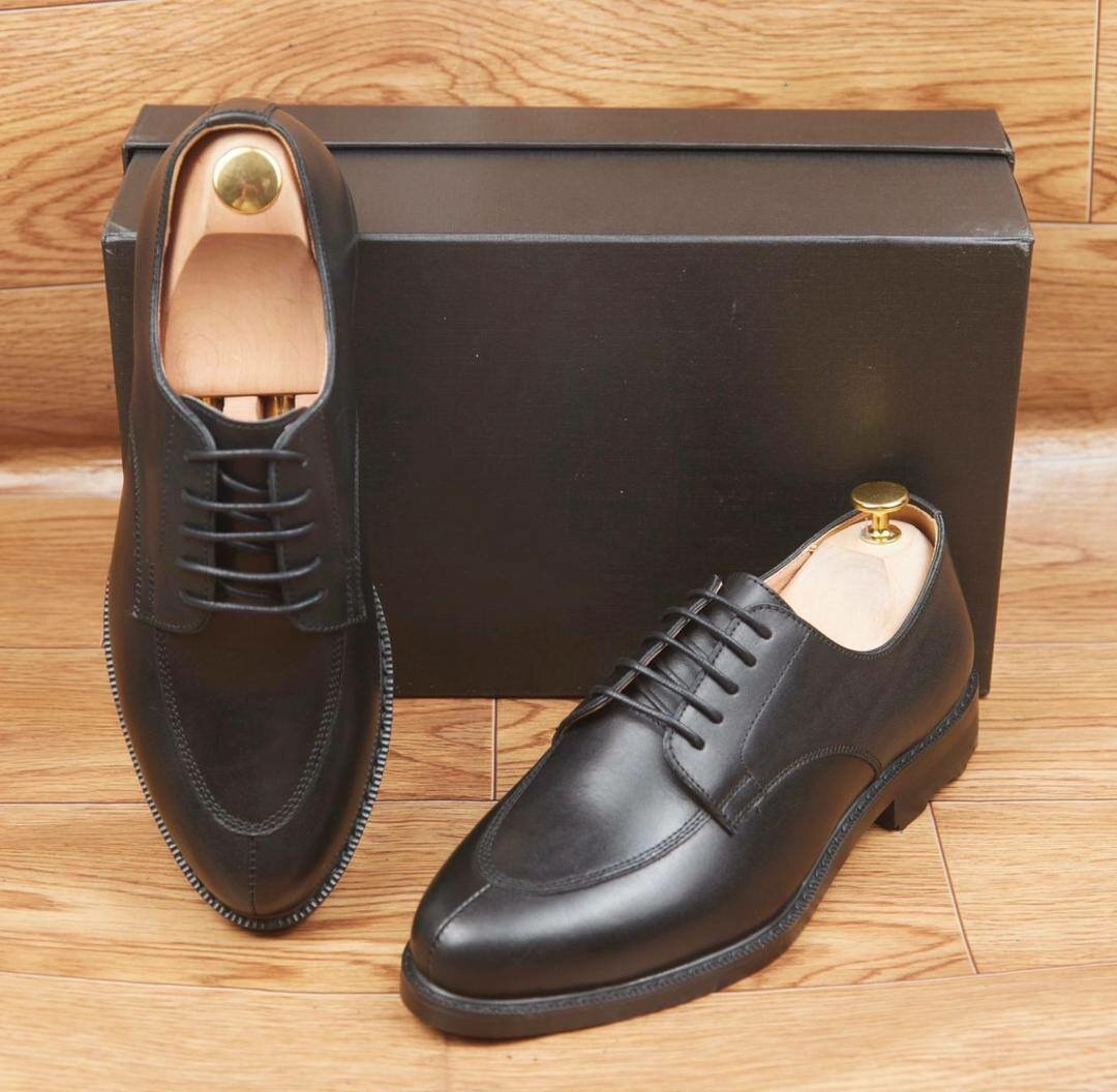 Chaussures habillées en cuir homme