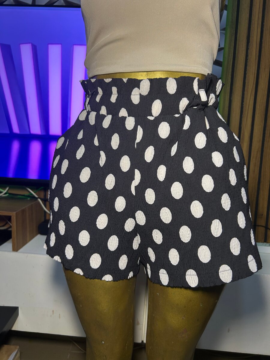 Shorts à pois élégants pour femme