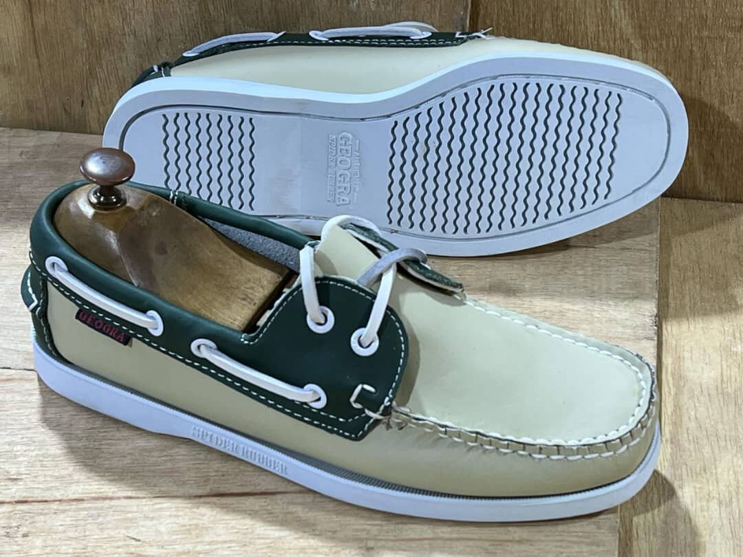 Chaussures bateau élégantes homme