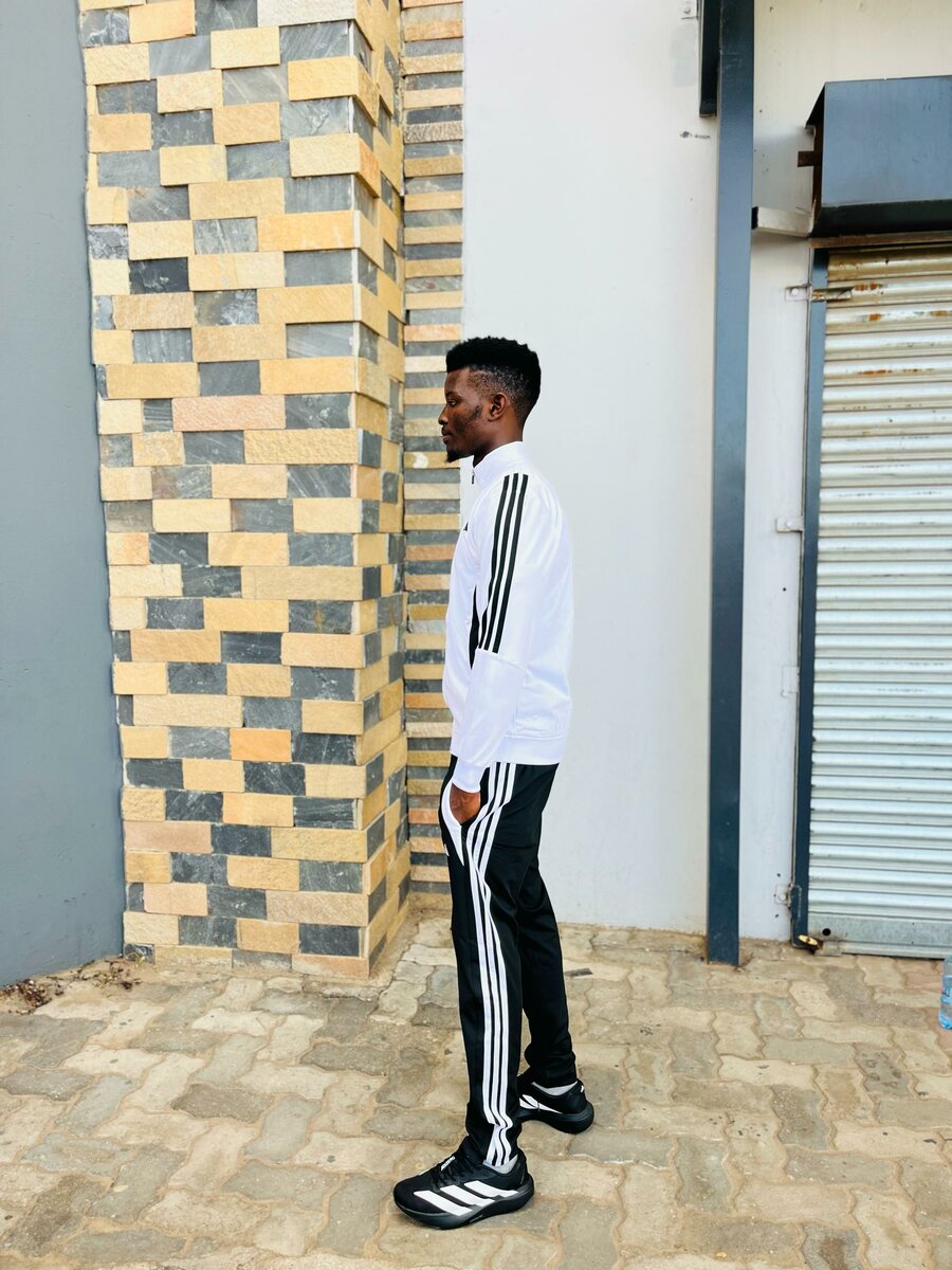 Quality Adidas Uni Tracksuits