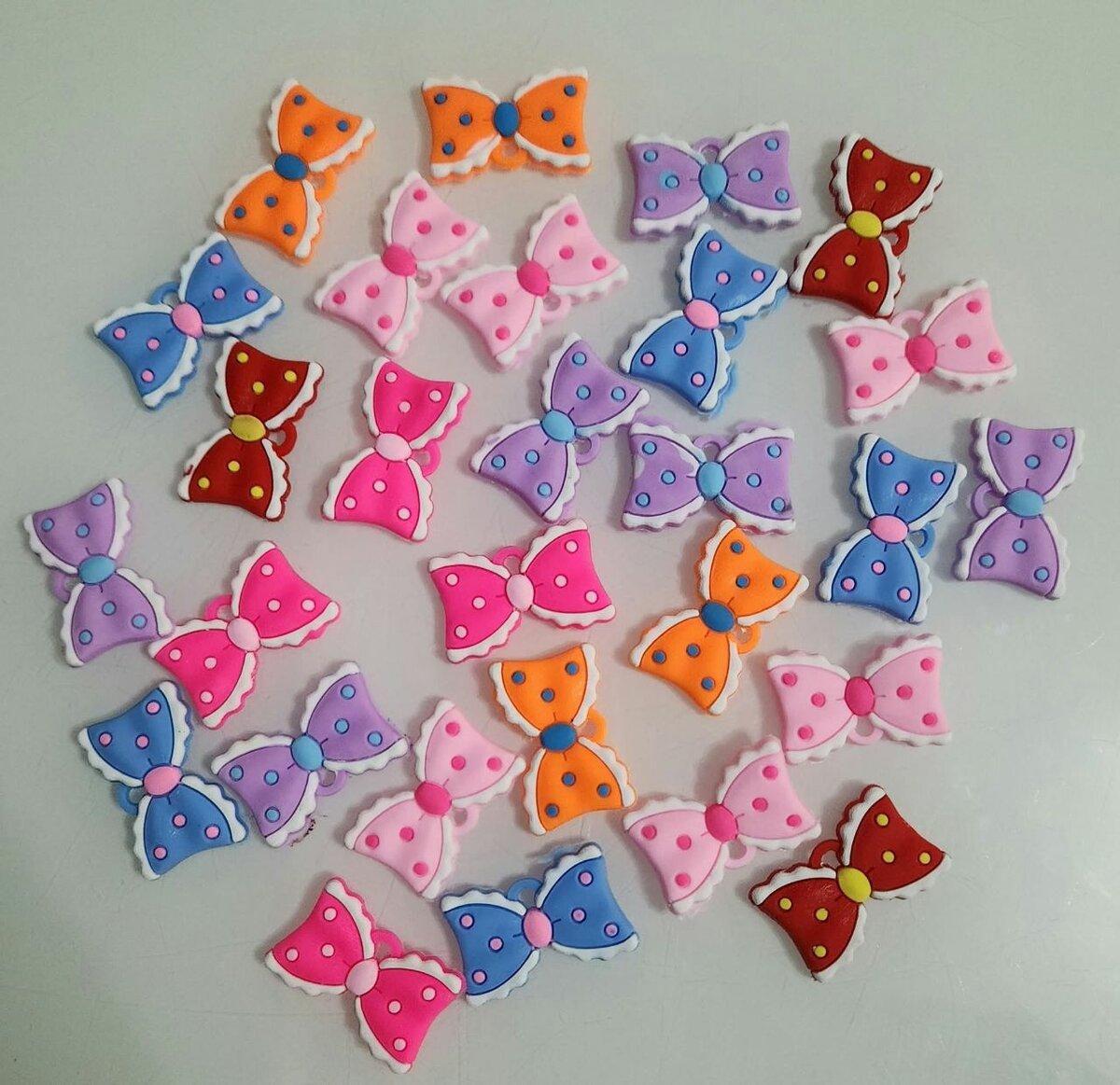 Lot de 32 perle  en cyclones