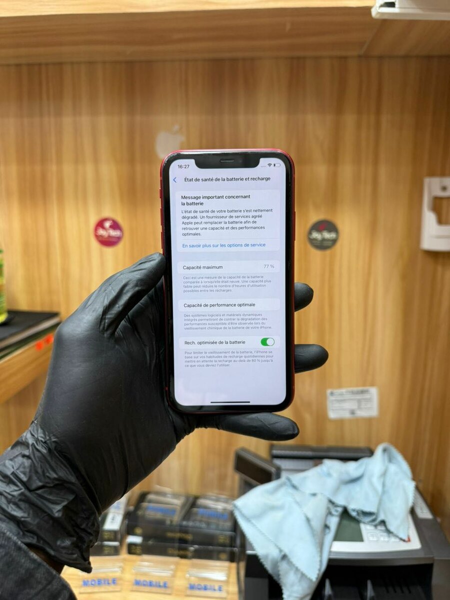 iPhone 11 Rouge - Excellente Qualité