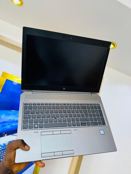 HP ZBOOK 15 G6 ( PREMIUM EDITION)