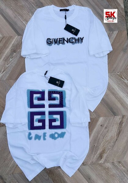 Teeshirt givenchy