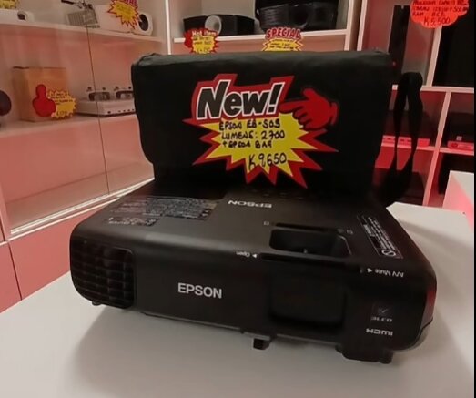 Pojector  epson eb-505