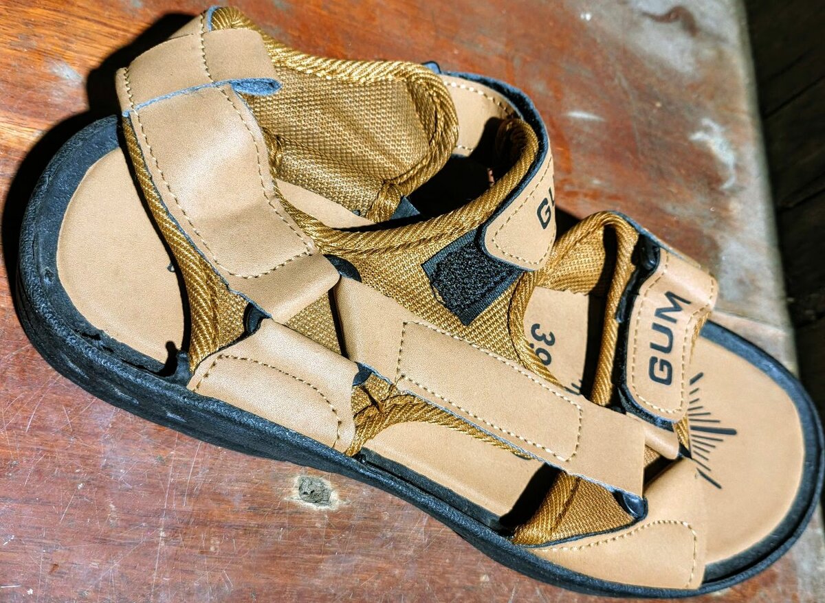 Sandales en cuir confortables