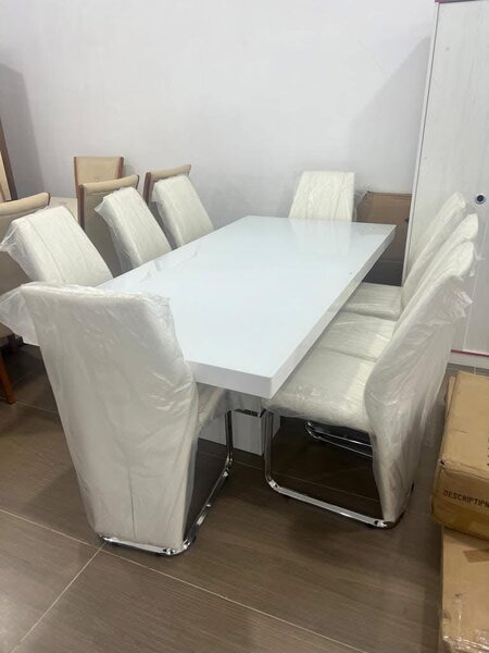 Table à manger moderne 8 places