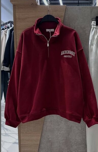 Свитшот на полузамке из трех нитки