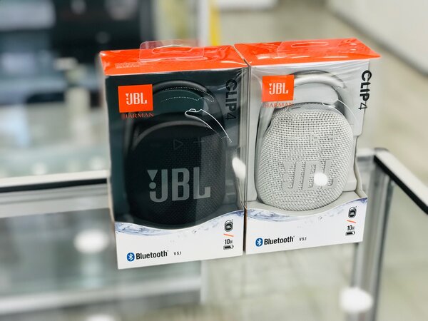 JBL clip 4