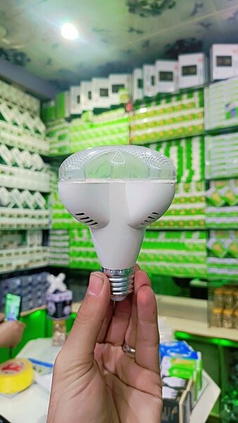 Led light 12 holder bulb