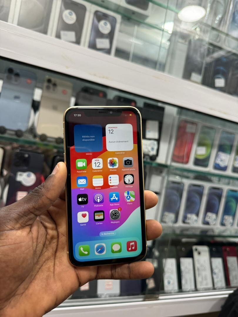 iPhone XR 64g sans id