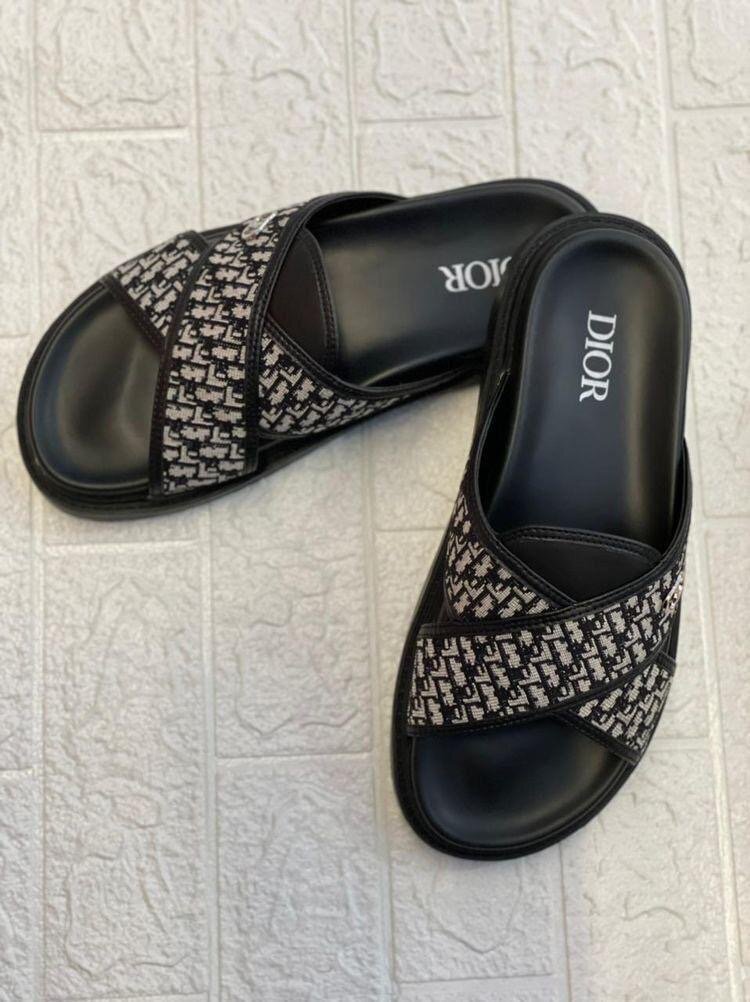 Sandales de luxe élégantes