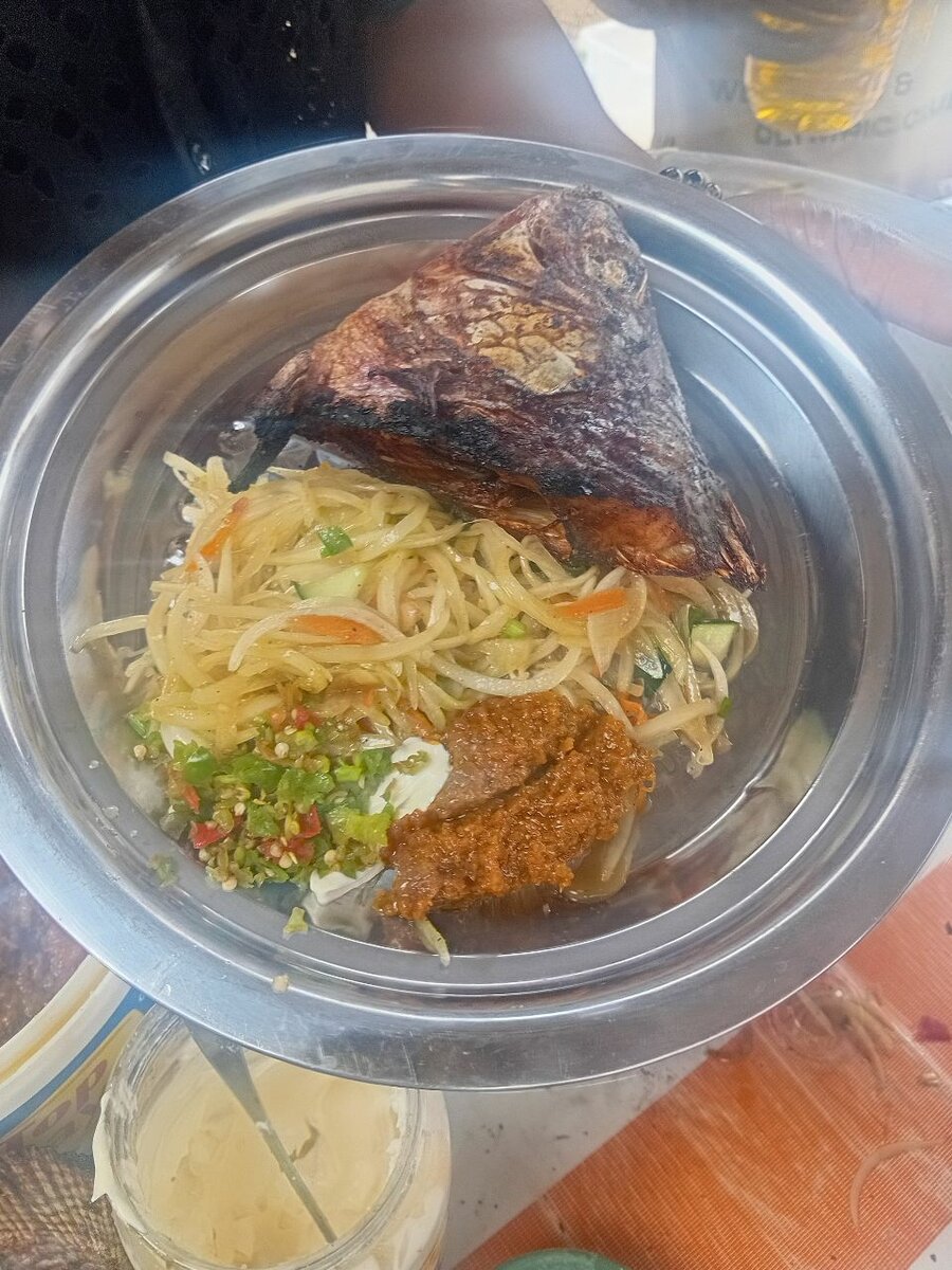 Plat poisson et poulet