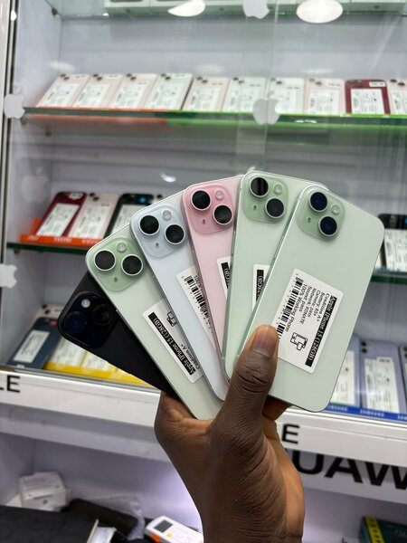 iPhone 15 128gb