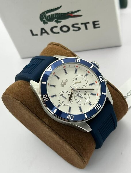 Montres Lacoste et Swatch