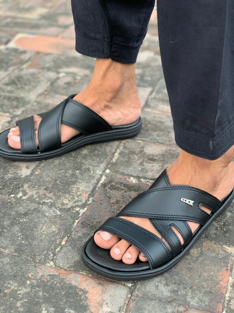 New design slippers for men