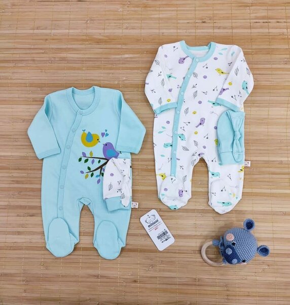 Les deux grenouillères avec 2 bonnets