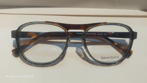 Lunettes Xavier Garcia élégantes
