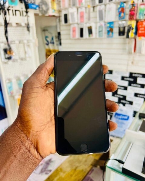 iPhone 7plus 128 gig