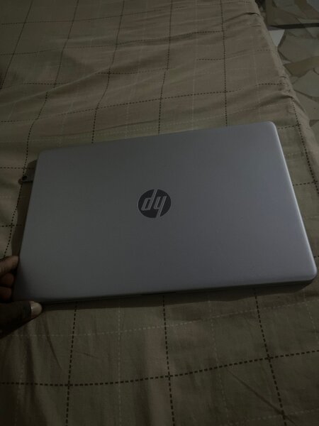 Ordinateur Portable HP Compact