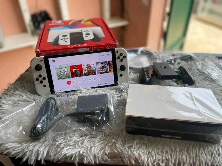 Console Nintendo Switch OLED