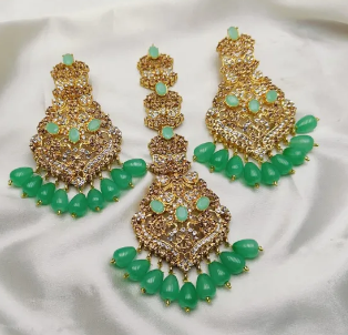 Casting Fine Quality Ganga Jamni bindiya and Earrings
