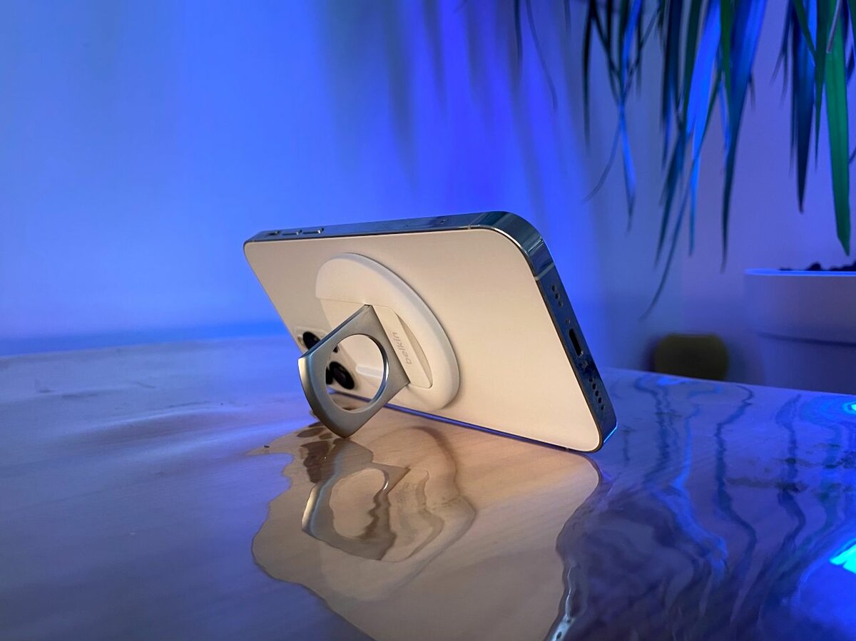 Кольцо-крепление Belkin iPhone Mount с MagSafe для Macbook