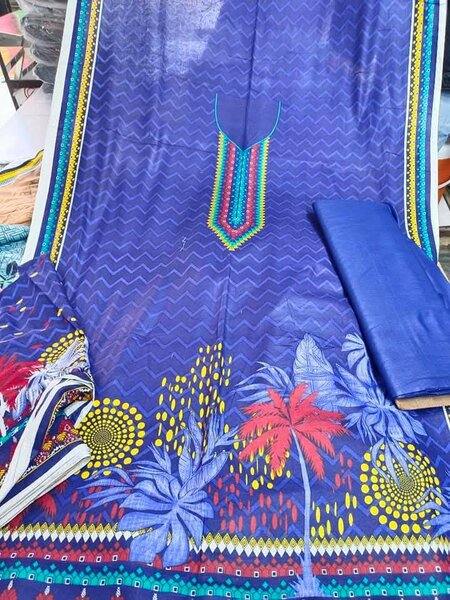 Ladies suit