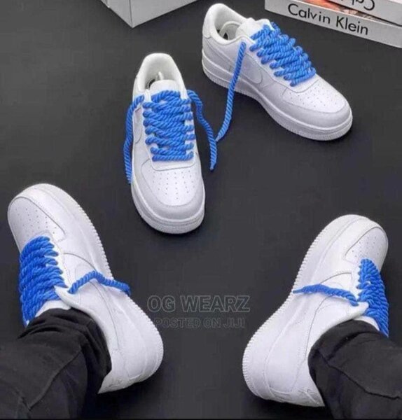 Air force blanc gros lacets bleu