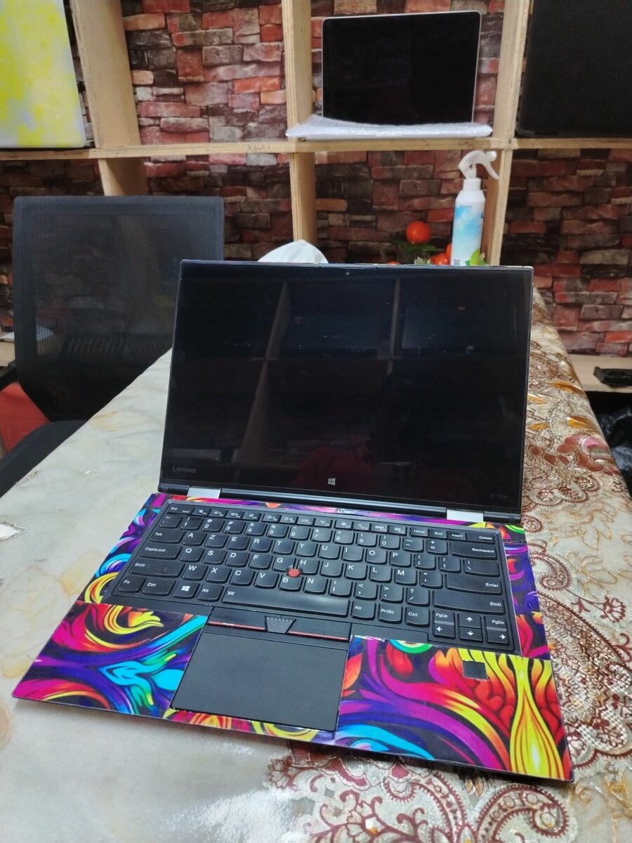 Lenovo Thinkpad i5 E. tactile
